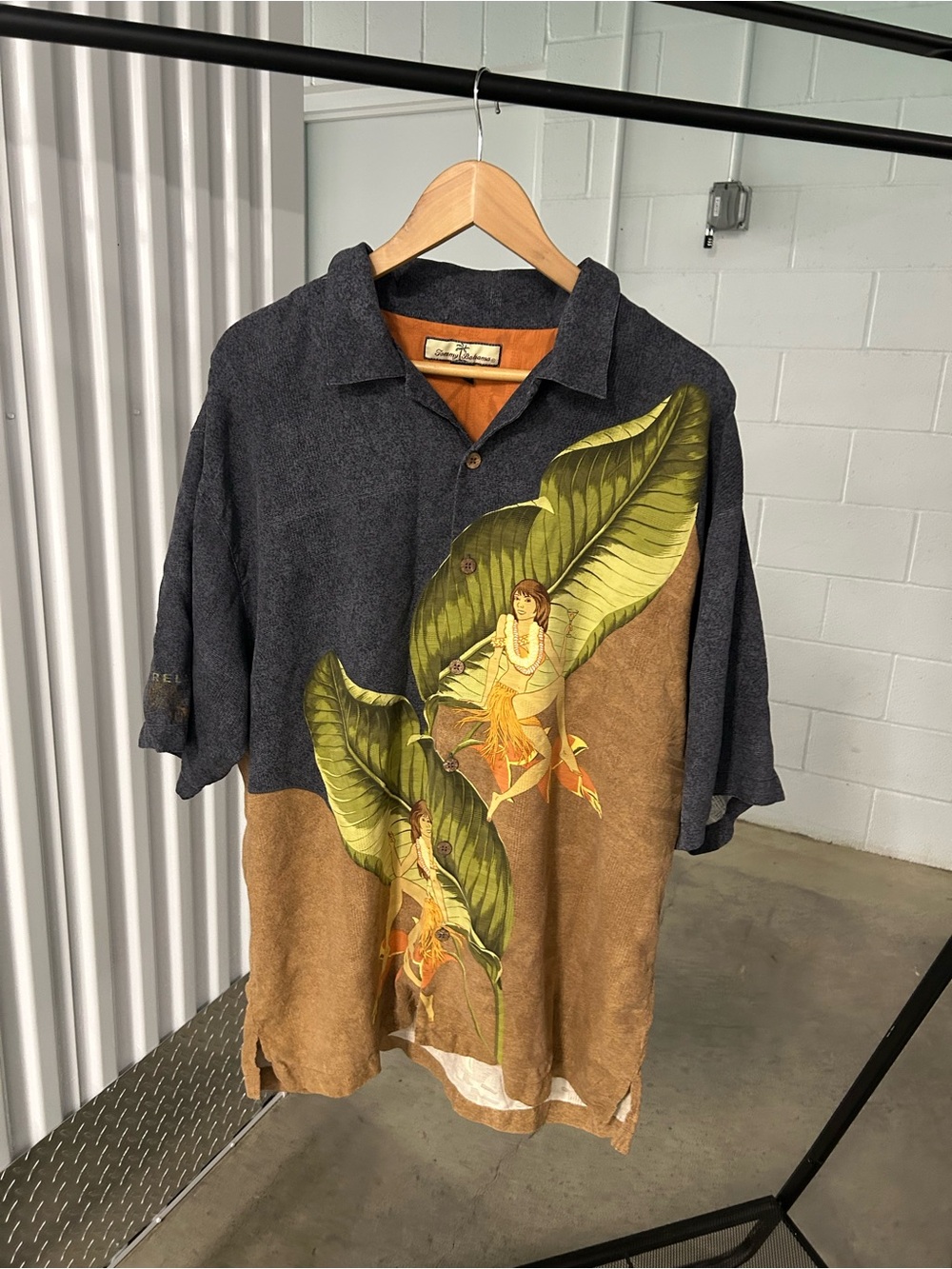 VTG Tommy Bahama | Hula Girls Hawaiian Shirt